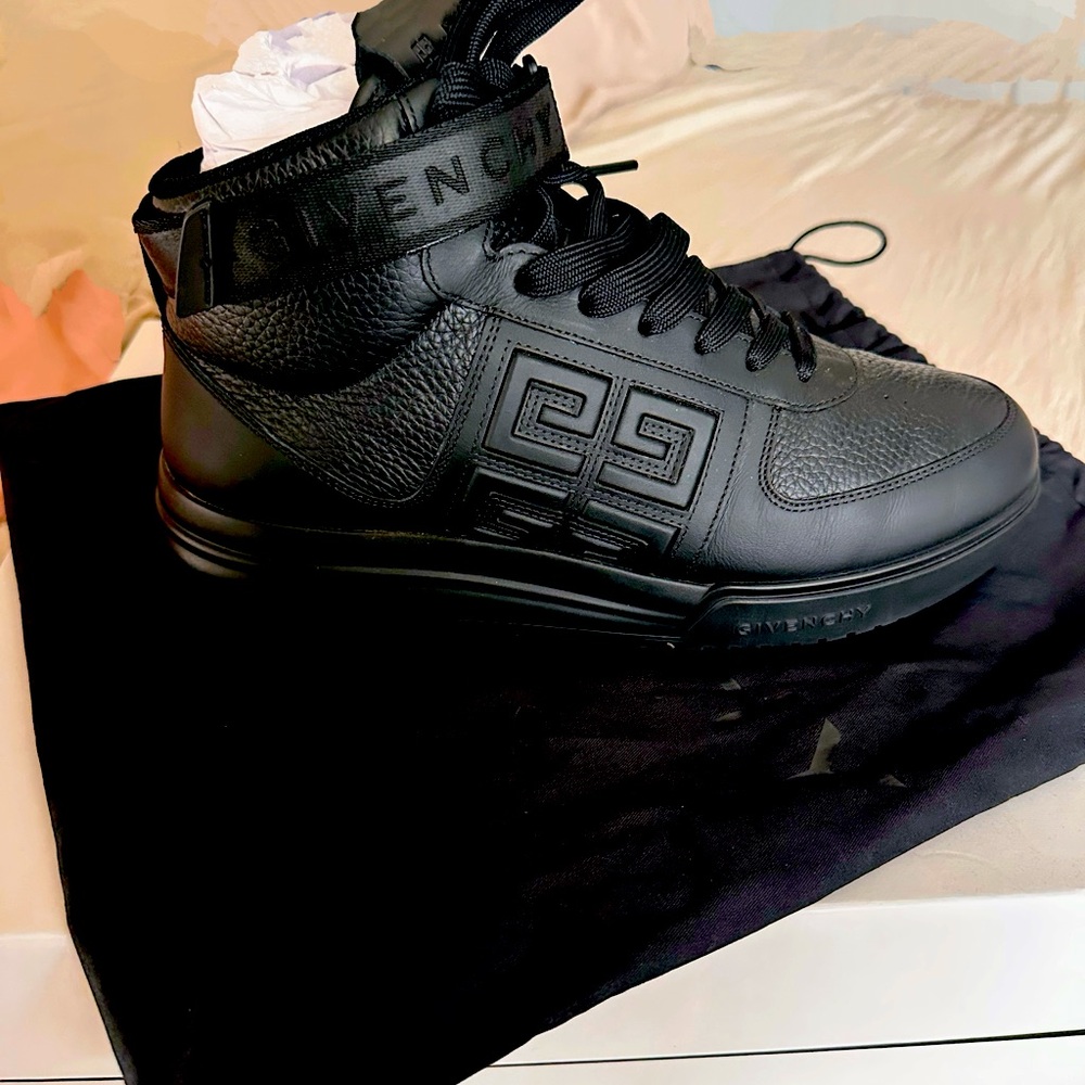 Men’s Givenchy G4 Black High Top Sneakers